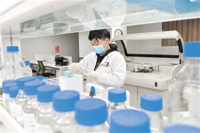 高新生物医药战队 以科技攻关跑出医药成果“加速度”